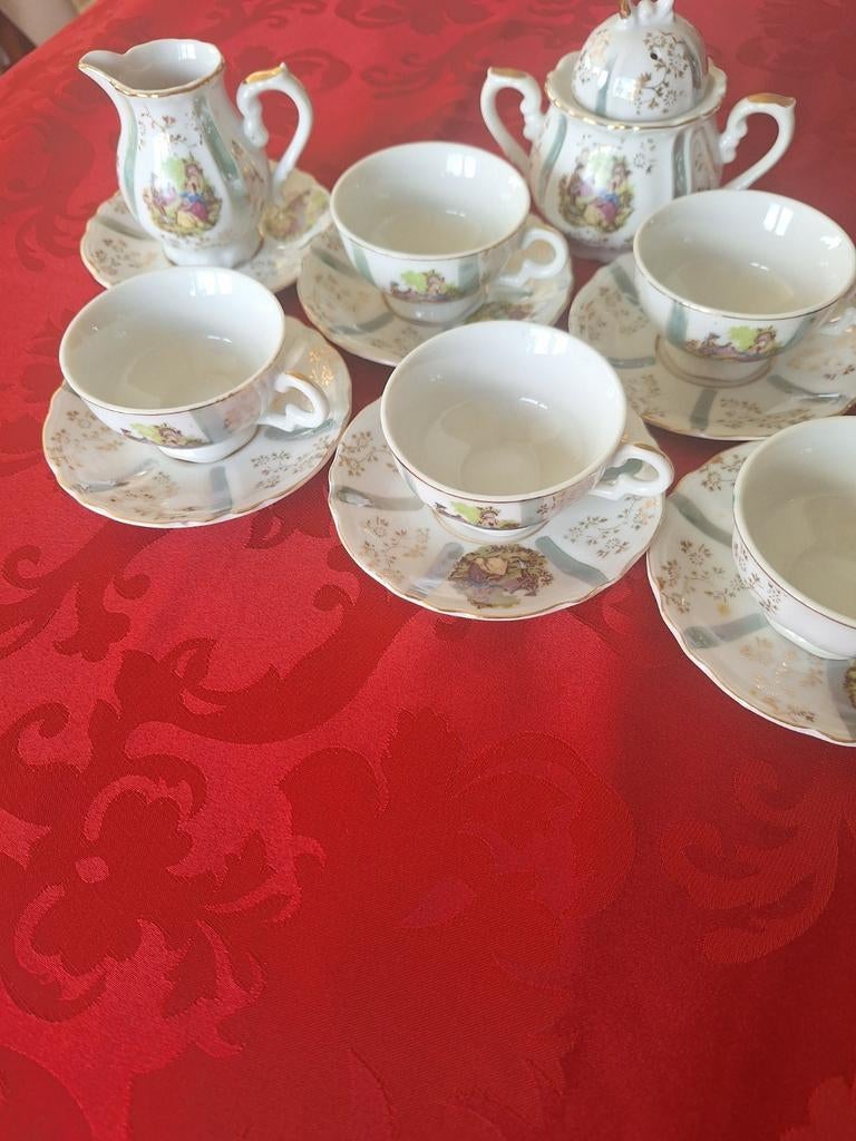 Beau service à moka ou à expresso  en fine  porcelaine., Comme neuf, Enlèvement, Autres styles, Porcelaine