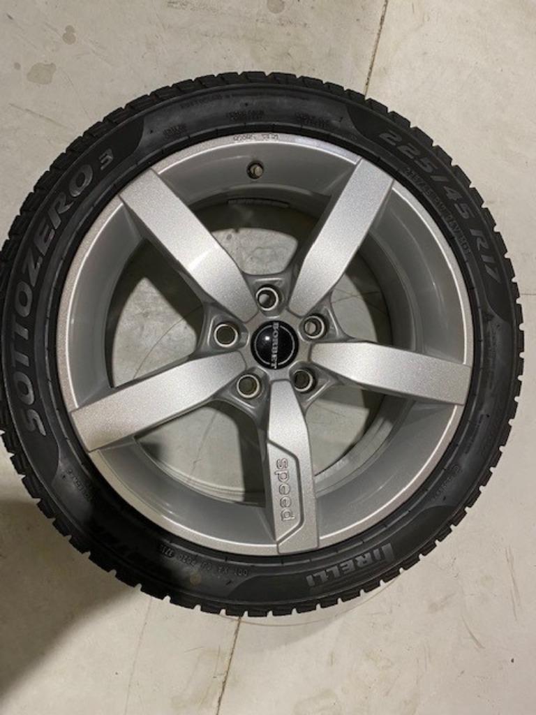 Jantes d'hiver 17" et de pneus pour Mercedes Classe C W204, Pneus et Jantes, Pneus hiver, Véhicule de tourisme, 17 pouces