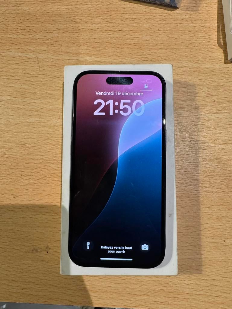 Iphone 15 128Gb a Vendre!!!, Télécoms, Téléphonie mobile | Apple iPhone, 128 GB, IPhone 15, Comme neuf, Enlèvement
