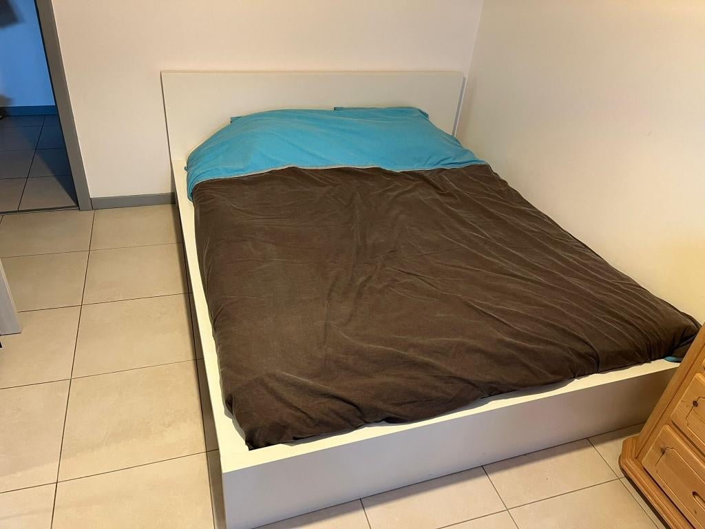 Lit IKEA MALM 160x200, Scandinavisch, Comme neuf, Enlèvement, 180 cm