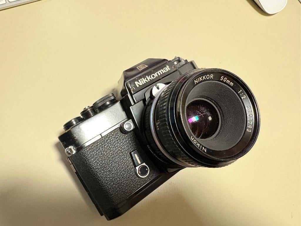 Nikkormat EL -testé-avec nikkor 50mm F2, Audio, Tv en Foto, Fotocamera's Analoog, Ophalen of Verzenden, Gebruikt, Spiegelreflex