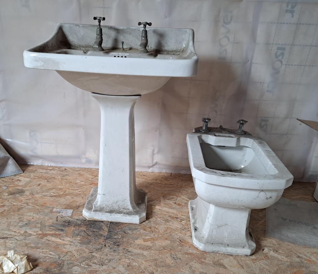 lavabo art déco + bidet accroche-regard, 25 à 50 cm, Lavabo ou Évier, Moins de 100 cm, Enlèvement