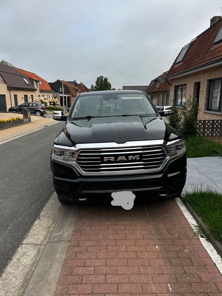 Dodge Ram 1500 b/LPG 5,7  Longhoorn PRIVE, Auto's, Automaat, 2461 kg, Zwart, Leder