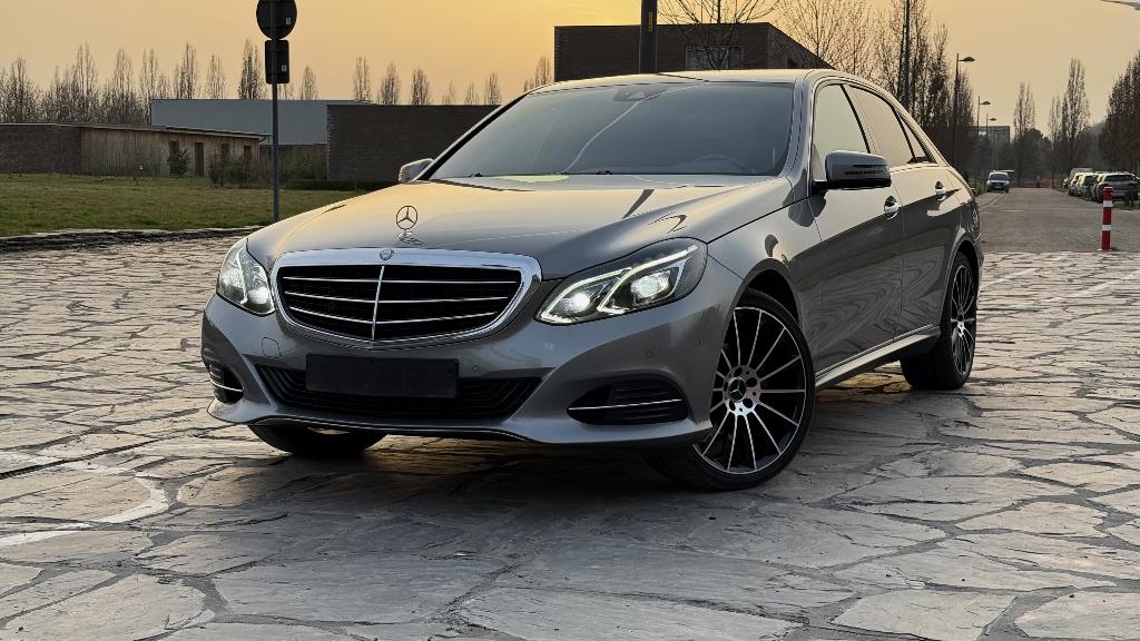 Mercedes E200d Automaat/Xenon/Navi/Verw.leder, Achterwielaandrijving, Zwart, 4 cilinders, 110 g/km