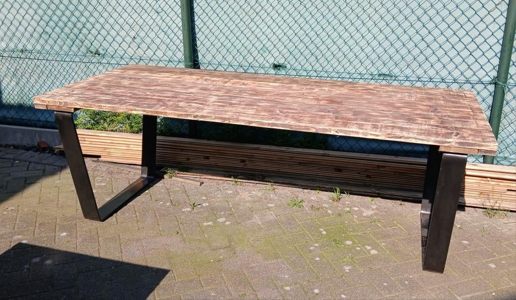 Houten tuintafel , eettafel met stalen poten 100 x 220, Tuin en Terras, Ophalen
