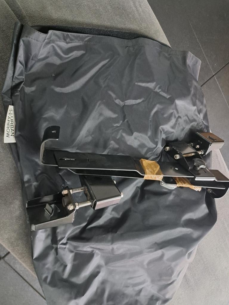 Maxi cosi adapters urban arrow, Ophalen