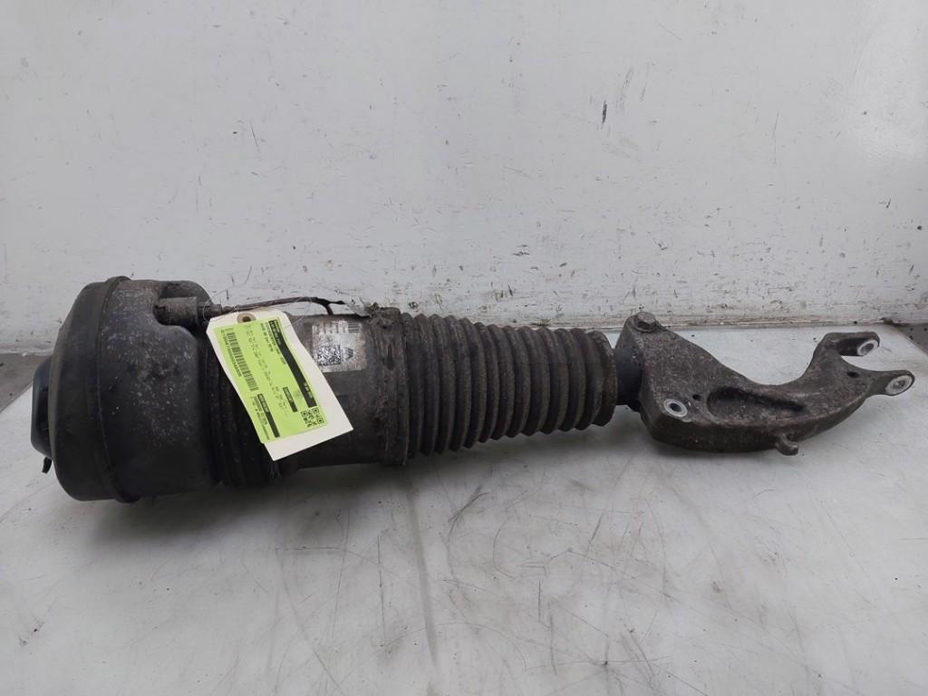 AMORTISSEUR OU ABSORBEUR DE CHOC AVANT GAUCHE A6 Avant (C8), Auto-Union-Straße  1,
85057  Ingolstadt, DE, Info@audi.de, Audi, Utilisé