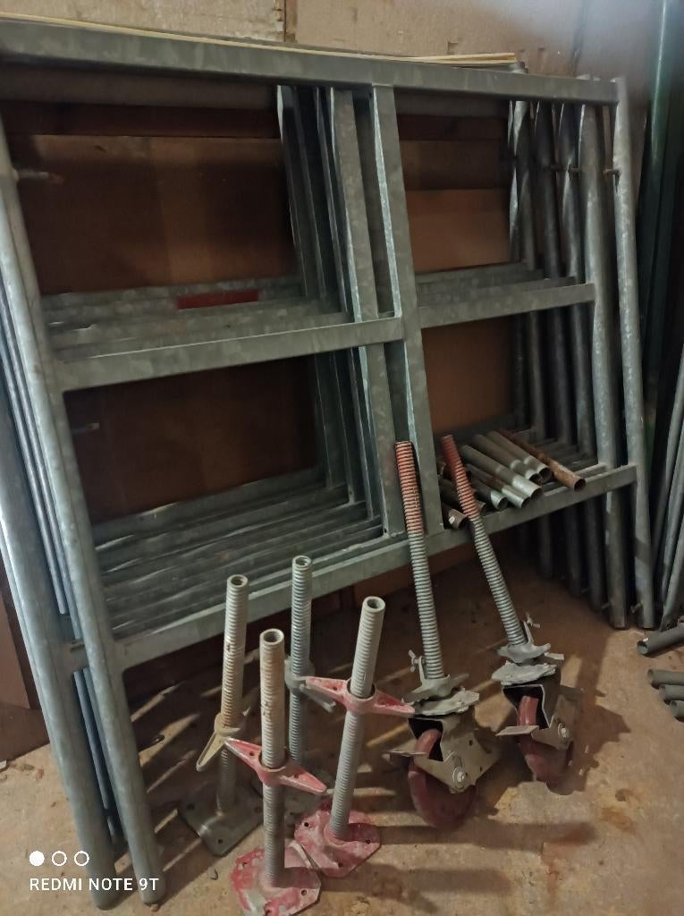 Buizen stelling, Doe-het-zelf en Bouw, Steigers, Ophalen, Zo goed als nieuw, Gevelsteiger, 5 meter of hoger