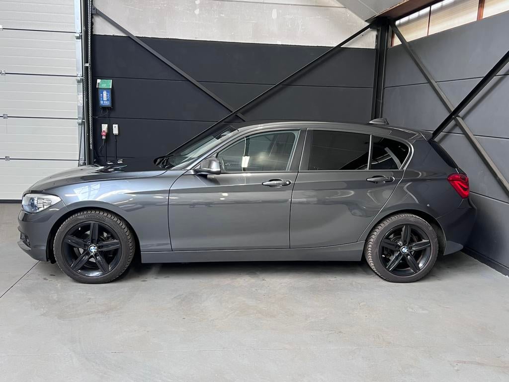 Bmw 118i Automaat, bj2017, 133.000km, Leder, Navi, PDC, Leder, Bedrijf, 5 zetels, Dealer onderhouden