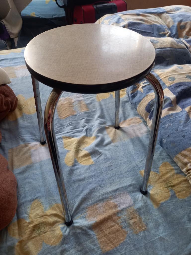 Tabouret ancien, Antiquités & Art, Enlèvement