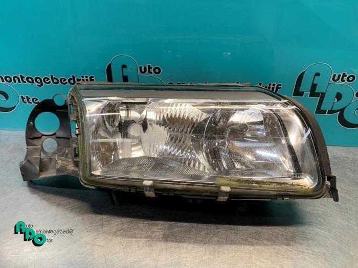 Koplamp rechts van een Volvo S80, Gebruikt, -, -, Ophalen of Verzenden