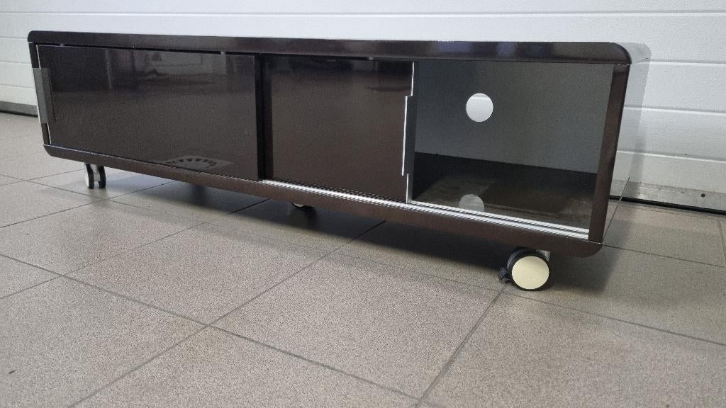 TV meubel, Huis en Inrichting, Ophalen, Kunststof, Gebruikt, 100 tot 150 cm