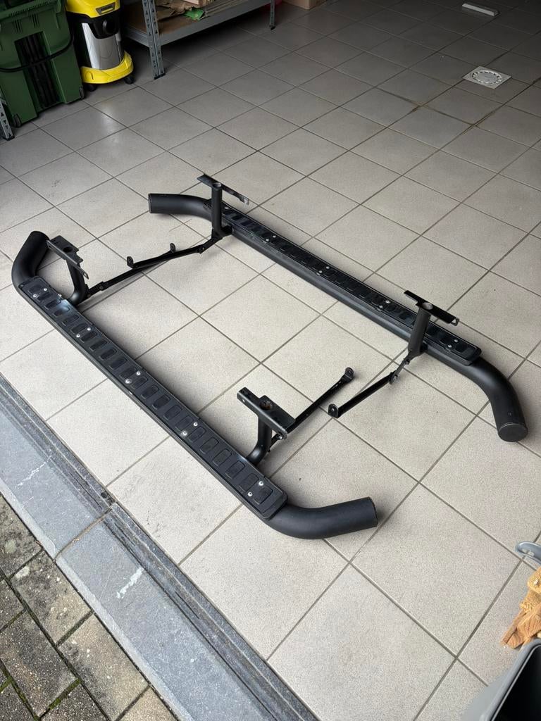 Stap van de verdediger, Auto-onderdelen, Ophalen