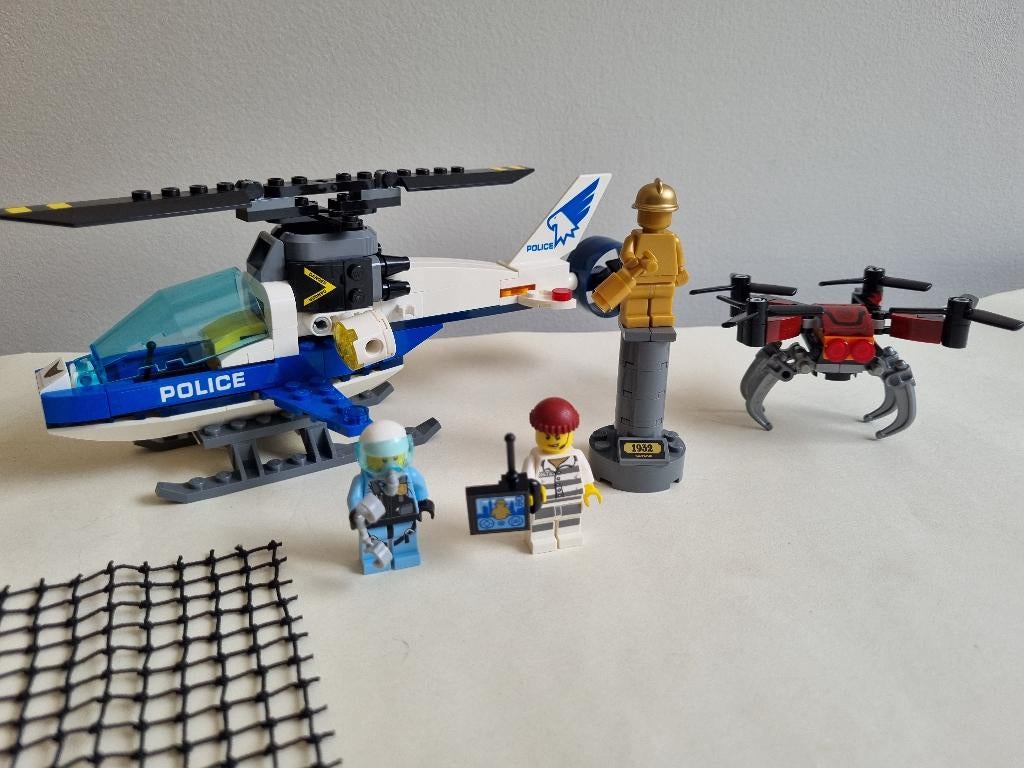 LEGO city 60207 Sky Police Drone Chase, Ophalen of Verzenden, Zo goed als nieuw, Complete set, Lego