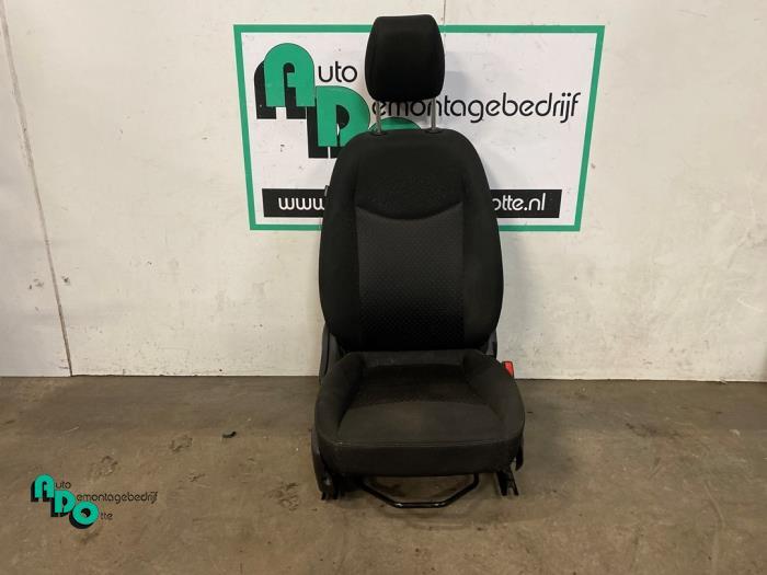 Siège droit d'un Opel Karl (Karl 15-), -, Opel, 3 mois de garantie, Utilisé