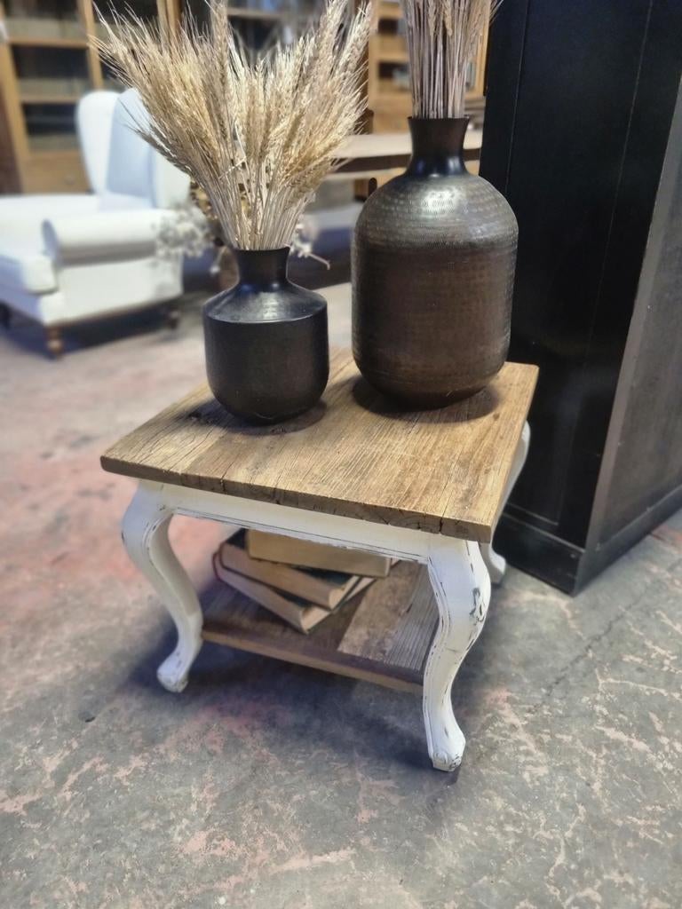 Massief houten bijzettafelje art:, Vierkant, 55 tot 75 cm, Belgie, Belgie