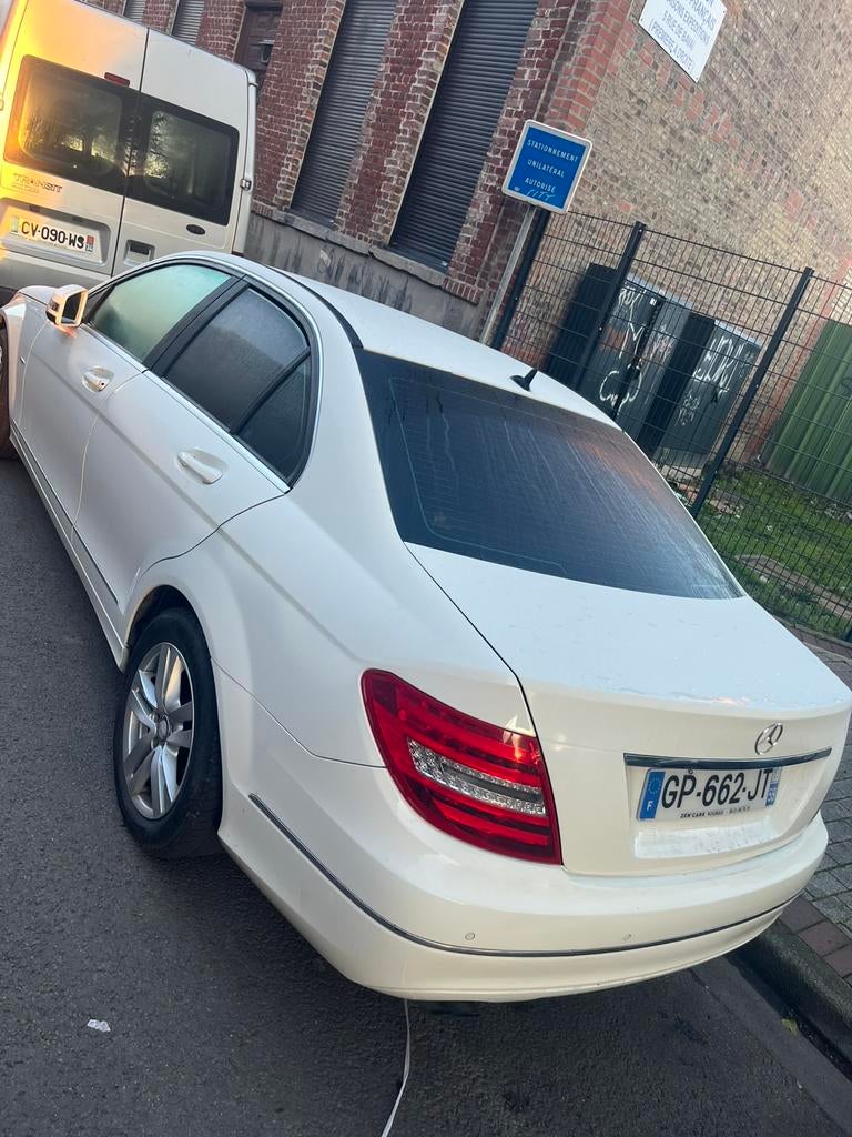 MERCEDES CLASSE C – 2012 – FIABLE & CONFORTABLE, Autos, Mercedes-Benz, Particulier, Classe C, ABS, Airbags, Alarme, Bluetooth