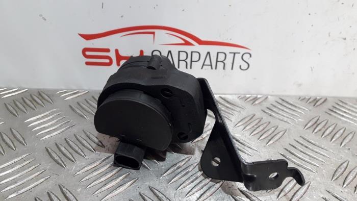 Extra waterpomp van een Mercedes C-Klasse, Gebruikt, -, Ophalen of Verzenden, -