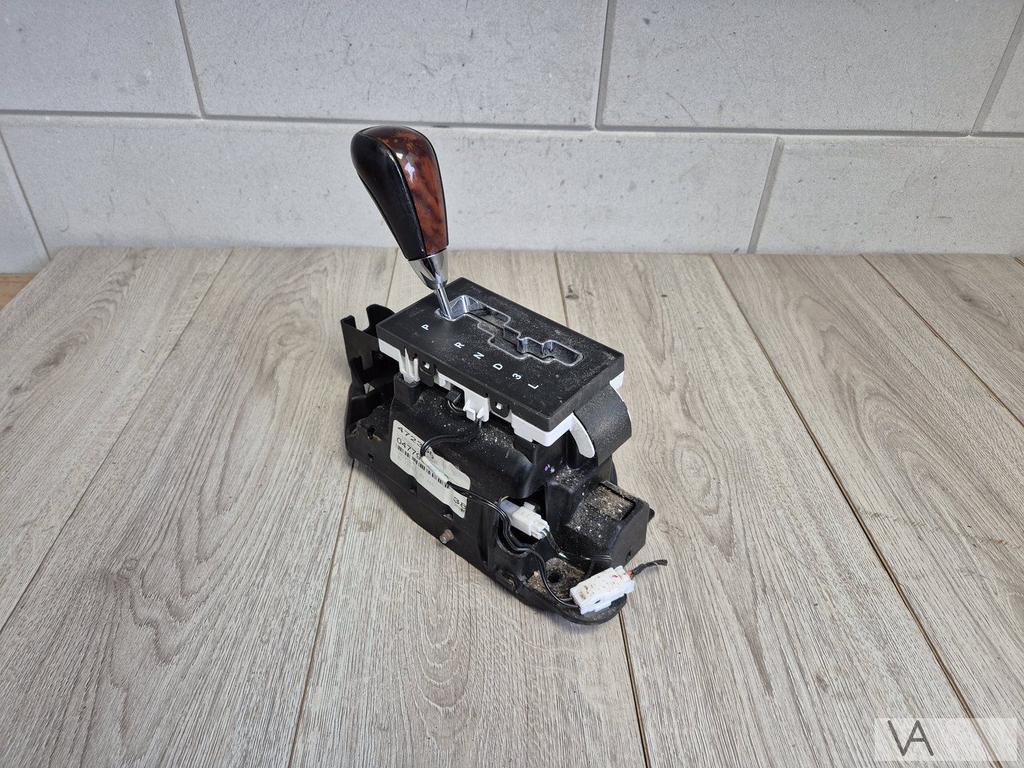 Chrysler 300c 2004 - 2010 selectiehendel automaat pook €200, Auto-onderdelen, Transmissie en Toebehoren, Chrysler, Gebruikt, Ophalen of Verzenden