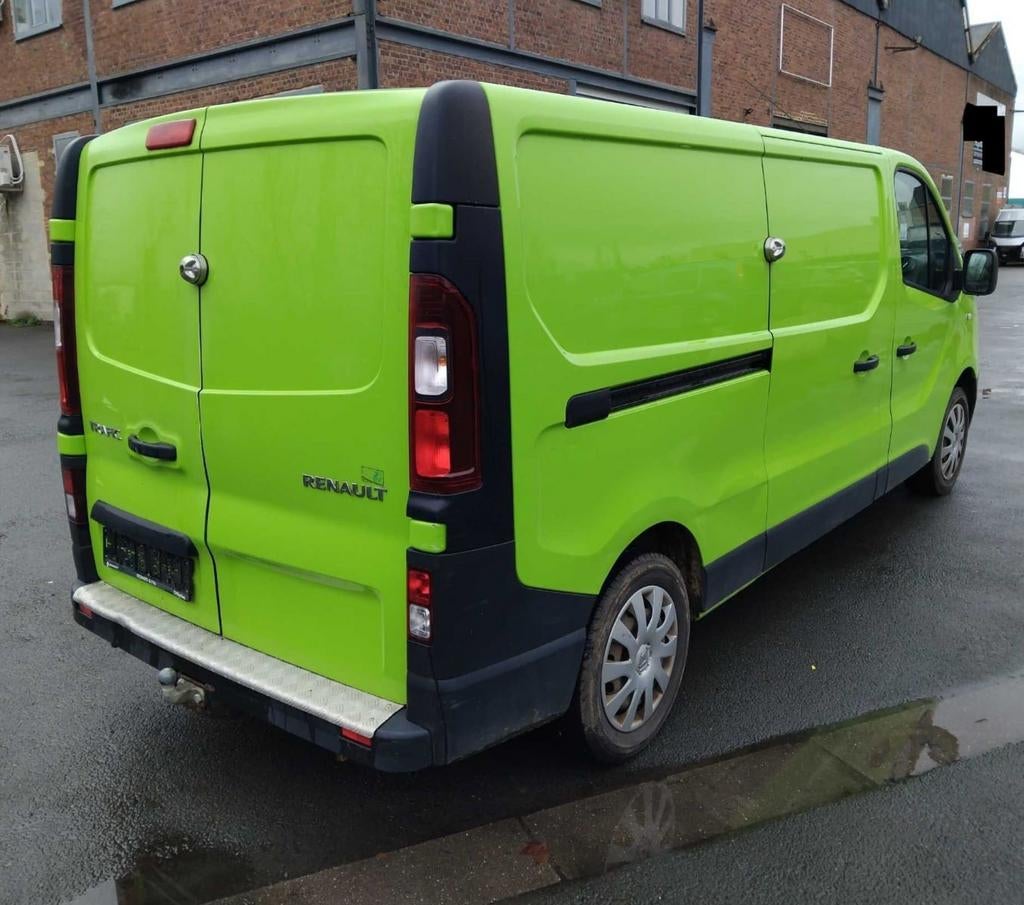 RENAULT TRAFIC 1.6DCI L2H1 AIRCO 3 ZITPLAATSEN PRIJS 6600€, Auto's, Euro 6, 4 cilinders, Renault, Bedrijf