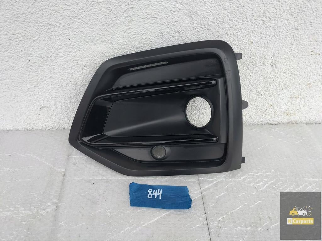 80A807679AF, calandre de pare-chocs de liaison de levage Aud, Autos : Pièces & Accessoires, Pare-chocs, AUDI AG, Auto-Union-Strasse 1
85045  Ingolstadt, DE