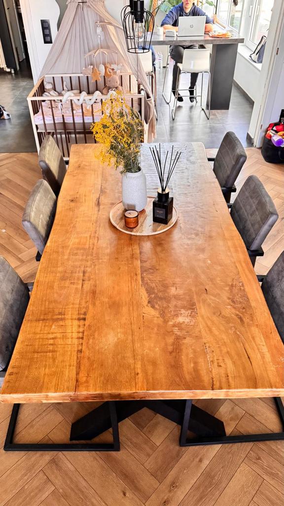 6 stoelen (bruin met zwart stalen frame), Ophalen, Gebruikt, Bruin, Metaal