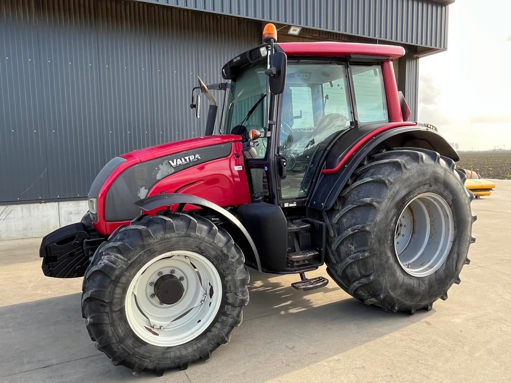 Valtra N121, Articles professionnels, Enlèvement, Utilisé, 120 à 160 ch