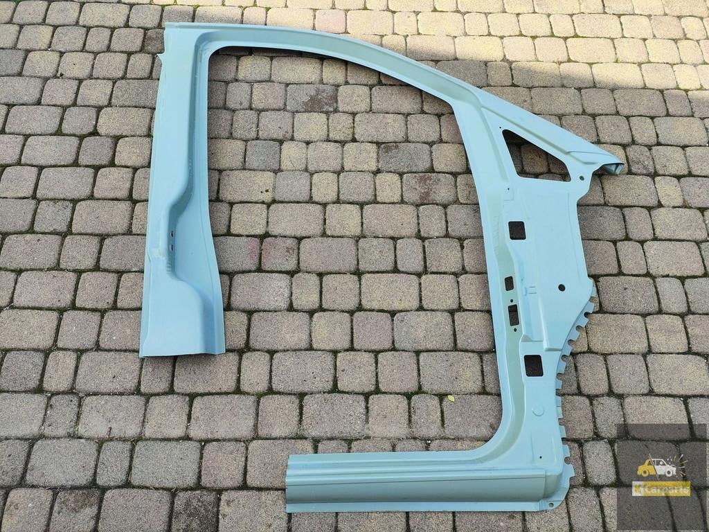 - W447 A4476372309, SEUIL DE PORTE DROIT MERCEDES VITO CLASS, Mercedes-Benz AG, Mercedes-Benz, Utilisé, Mercedesstrasse 120
70372  Stuttgart, DE