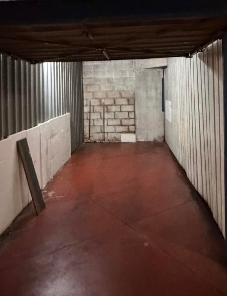 Garage parking box fermer à LOUER Libre, Bruxelles