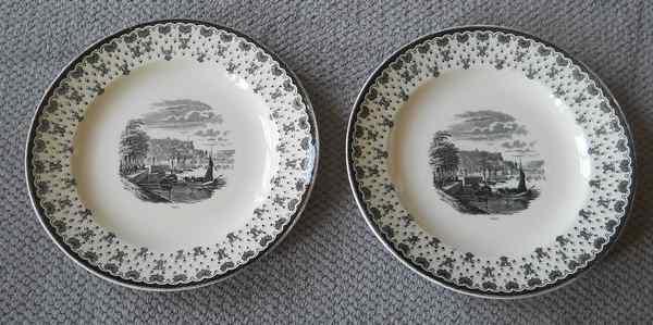 2 assiettes Boch représentant le pont de Jambes à Namur, Ophalen