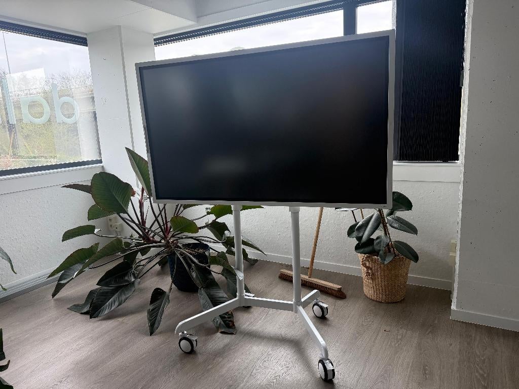 Samsung Flip Pro 65" interactief (WM65B) + mobiele standaard, Computers en Software, Monitoren, Ophalen, In hoogte verstelbaar