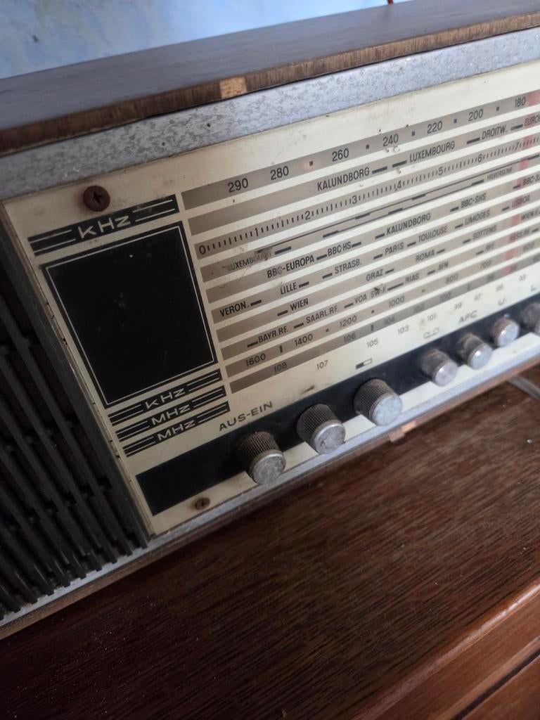 Vintage radio  Transmiranda 6290, Enlèvement