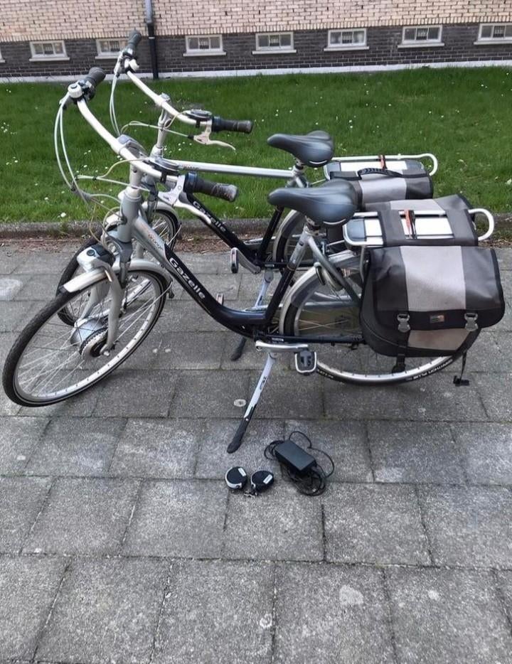 Vélo électrique 2 Gazelle Topstaat, 51 à 55 cm, 50 km par batterie ou plus, Comme neuf, Enlèvement