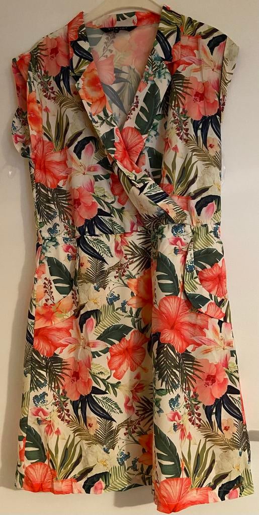 Robe fleurie - manches courtes - jupe doublée, Enlèvement ou Envoi, Autres couleurs, Vila Joy, Longueur genou