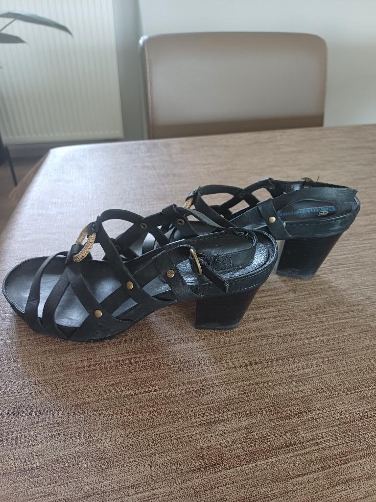 Zwarte sandalen Timberland maat 39, Ophalen, Zwart, Sandalen of Muiltjes, Zo goed als nieuw