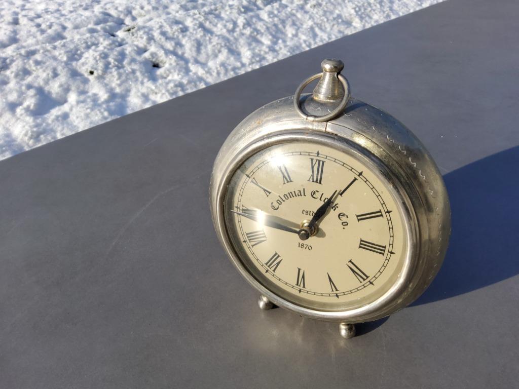 Horloge en étain à poser ou à suspendre. Fonctionne bien, Enlèvement ou Envoi