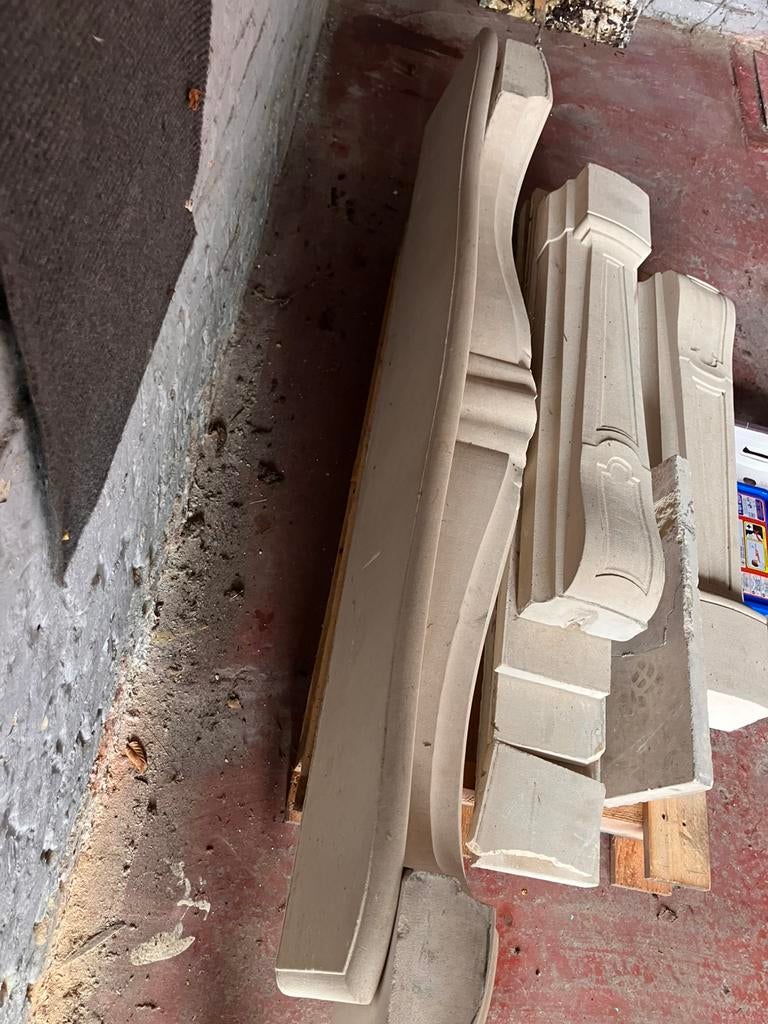 Schouwmantel in zand steen beige, Huis en Inrichting, Haarden, Ophalen, Gebruikt