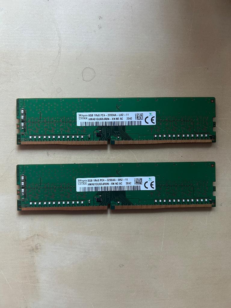 2x8 GB DDR4 RAM 3200 MHz UDIMM tweekanaals, Gebruikt, DDR4, Ophalen of Verzenden, Desktop