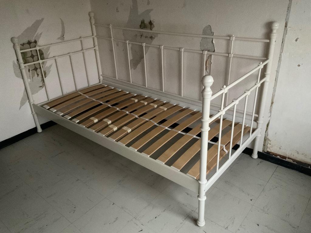 Prinsessenbed met Matras  in goede staat., Enfants & Bébés, Chambre d'enfant | Lits, Utilisé, Matelas, Enlèvement