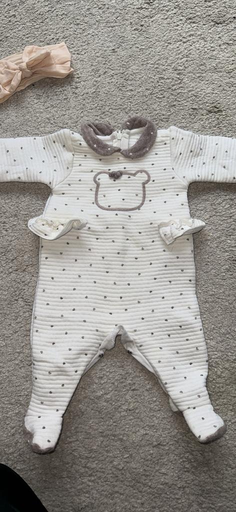 Lot de 7 pyjamas, Enfants & Bébés, Enlèvement, Comme neuf