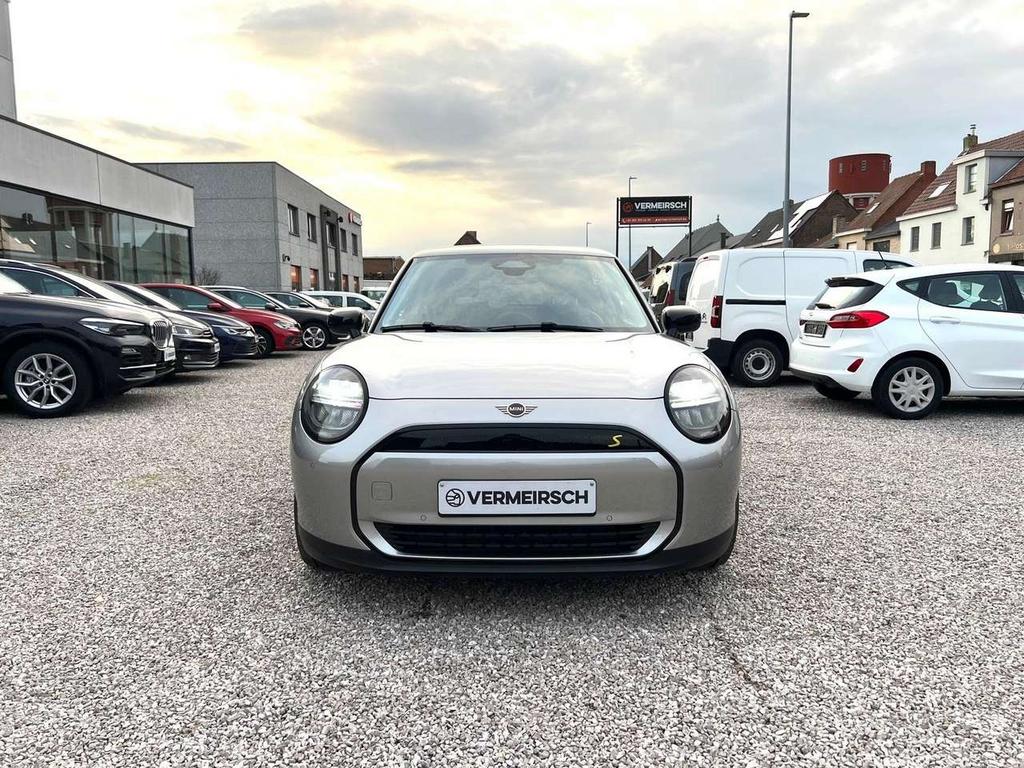 MINI Cooper SE Mini Cooper SE Classic Trim*APPLE CARPLAY*LE, Auto's, Mini, 4 zetels, 161 kW, 0 kg, https://public.car-pass.be/vhr/105a1650-dd1a-4d40-b745-369e6a39aa42