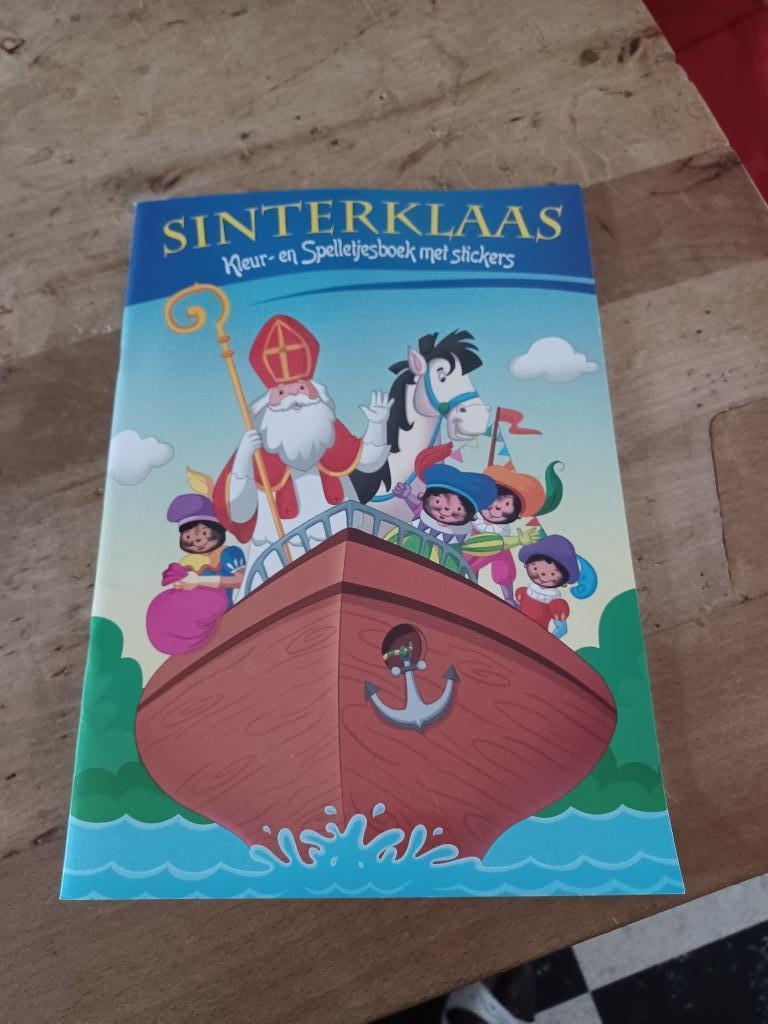 Kleur-en spelletjesboek met stickers SINTERKLAAS, Diversen, Ophalen of Verzenden