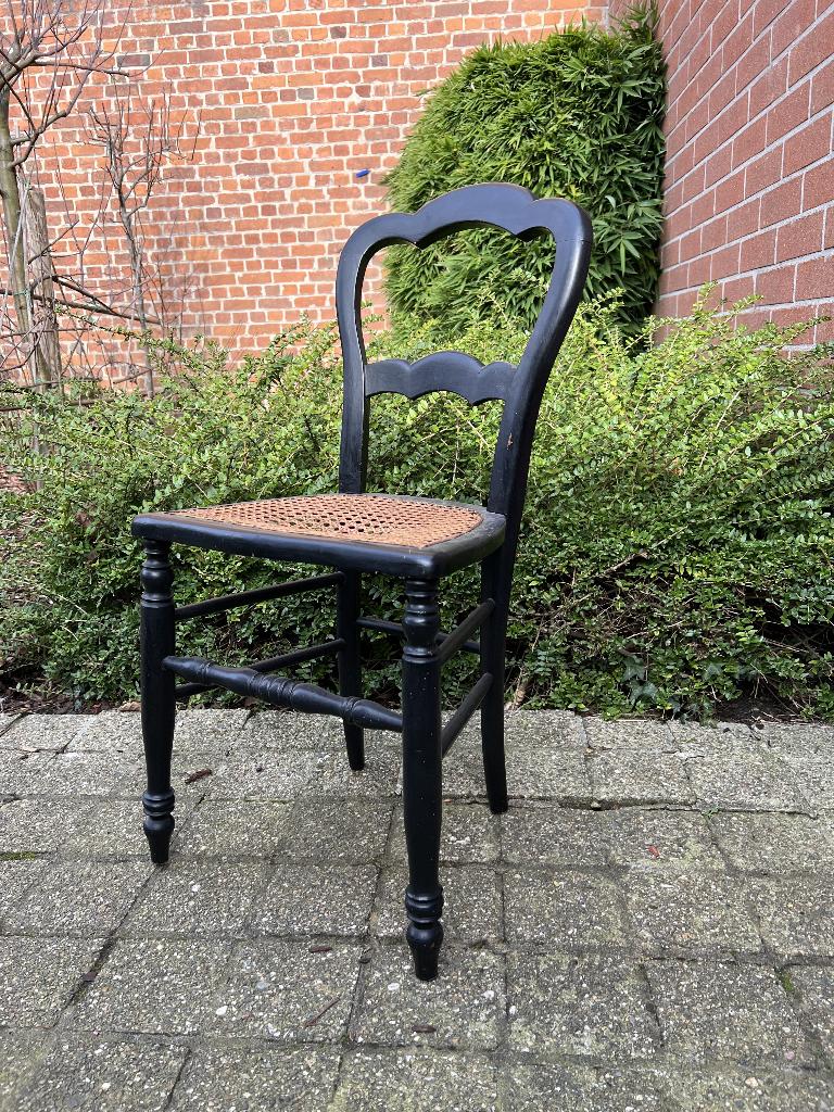 Karaktervolle stoel - op te knappen, Huis en Inrichting, Stoelen, Ophalen, Gebruikt, Zwart, Thonet