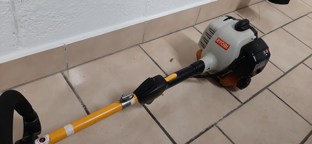 Débroussailleuse révisée en très bon état, démarrage facile, Jardin & Terrasse, Enlèvement, Utilisé, Ryobi