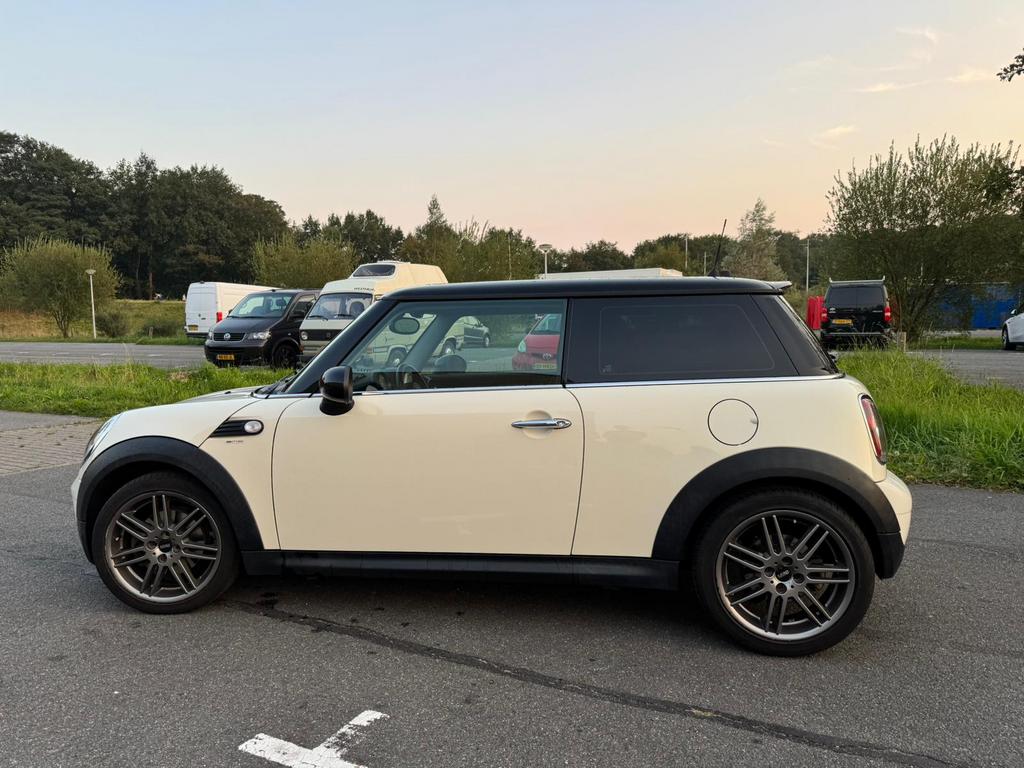Mini cooper 1.6 120 pk, Auto's, Voorwielaandrijving, Zwart, Handgeschakeld, Particulier