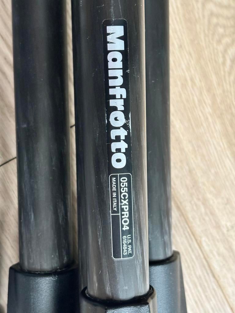 Manfrotto 055CXPRO4 + 327RC2 carbon fibre 4-section tripod, Ophalen, Gebruikt, Driepoot