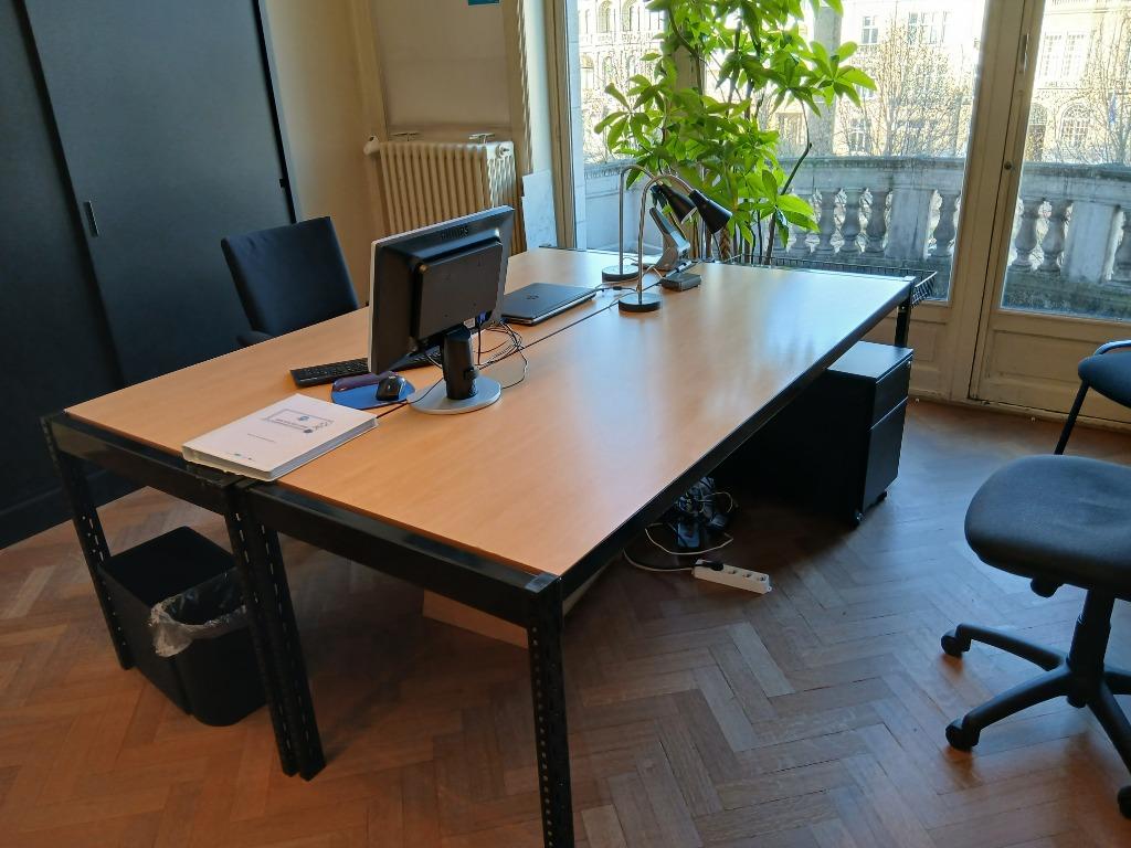 SPEED RACK-BUREAUS, Ophalen, Zo goed als nieuw