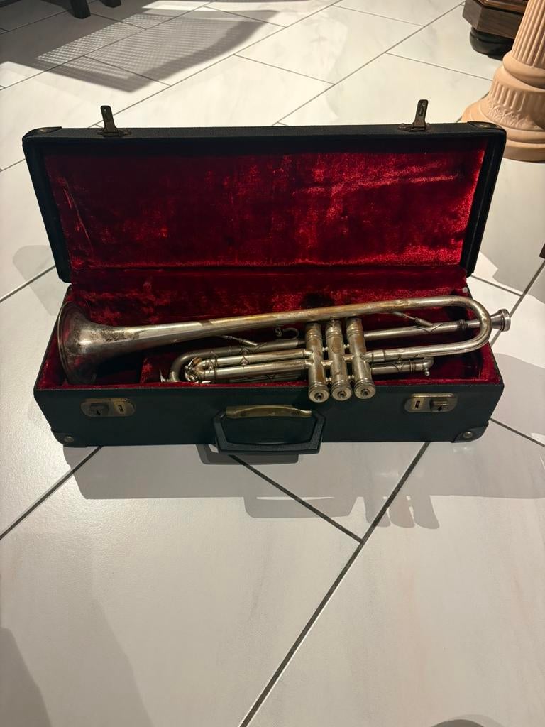 Antieke trompet V. Cauwelaert Bruxelles – originele koffer, Ophalen, Gebruikt, Met koffer