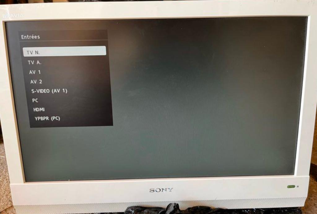 Sony  Bravia bx200 19" LCD tv (HDMI), Enlèvement ou Envoi, 40 à 60 cm, LCD, Utilisé