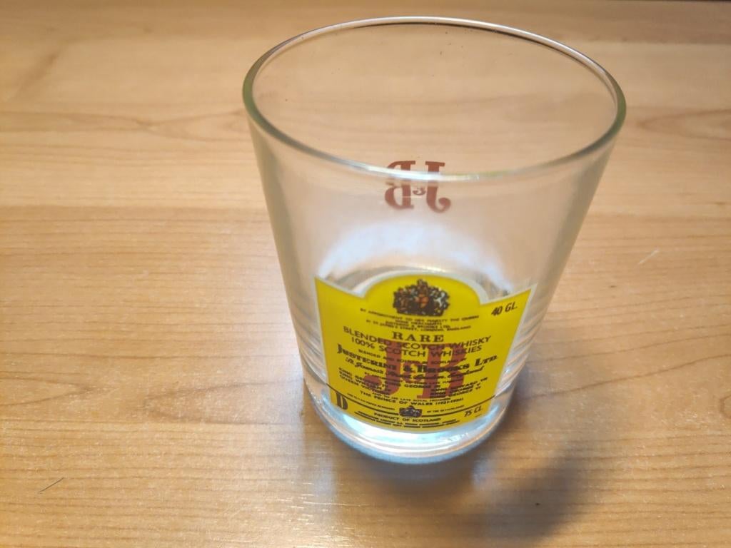 verschillende glazen van belle vue, J&B,..., Ophalen